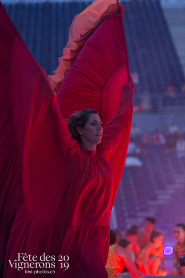 Répétition - Flammes, Loïe Fuller, Photographies de la Fête des Vignerons 2019.