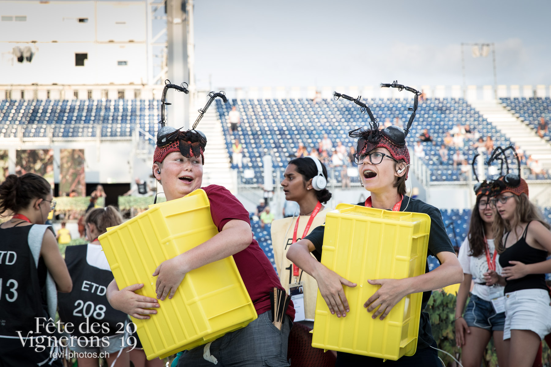 Vevey, le 2 juillet, répétition de la fête des vignerons dans l'arène. - Choristes-percussionnistes, Fourmis, Percussionnistes, Répétitions, Sauterelles, Photographies de la Fête des Vignerons 2019.