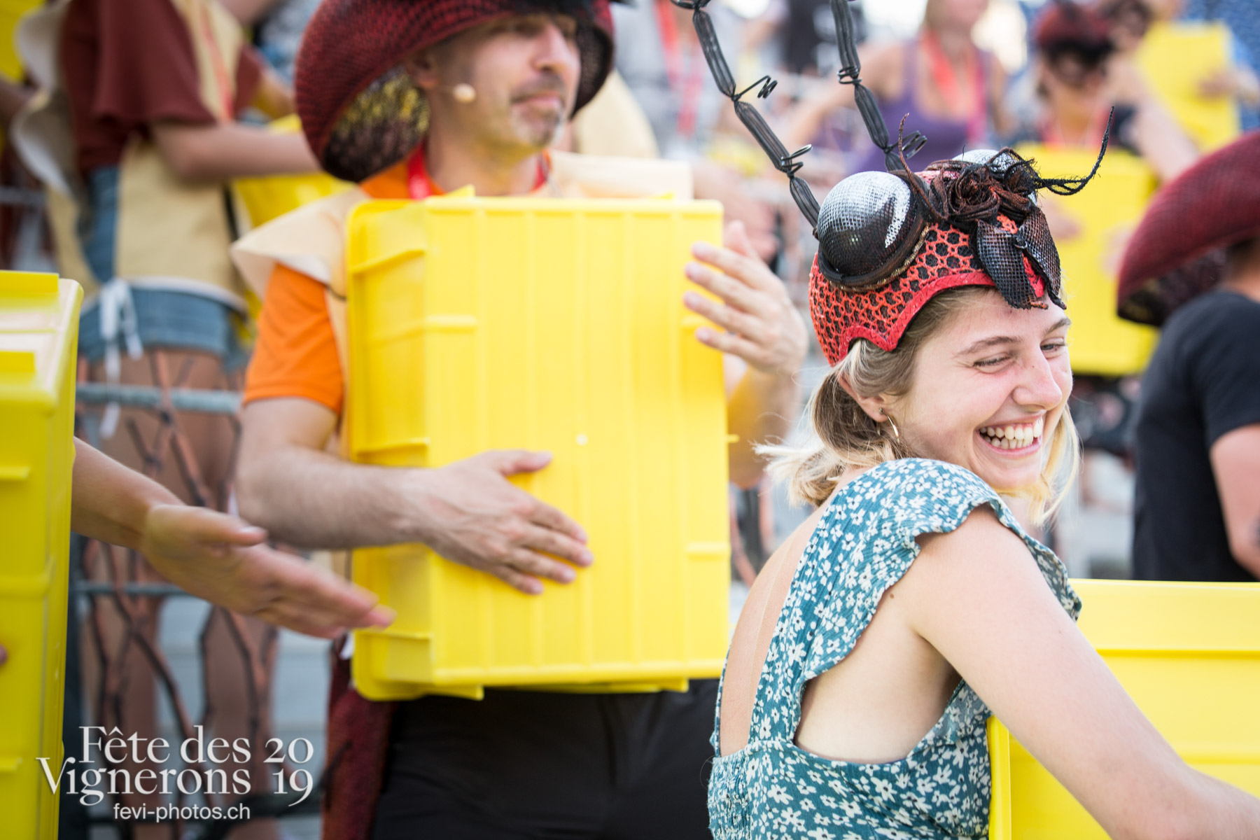 Vevey, le 2 juillet, répétition de la fête des vignerons dans l'arène. - Choristes-percussionnistes, Fourmis, Percussionnistes, Répétitions, Sauterelles, Photographies de la Fête des Vignerons 2019.