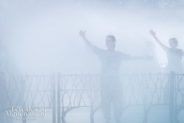 3 juillet 2019 Répétition arène  Couleurs, 100 pour 100, thai - Maîtres-Tailleurs, Répétitions, Taille, Photographies de la Fête des Vignerons 2019.