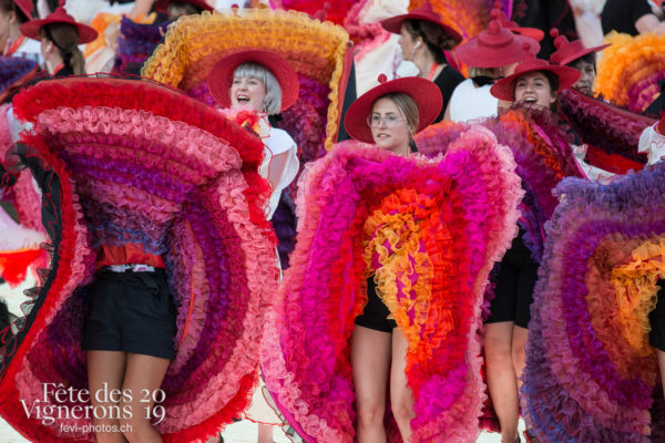 4 juillet répétition dans l'arène - Effeuilleuses, Photographies de la Fête des Vignerons 2019.