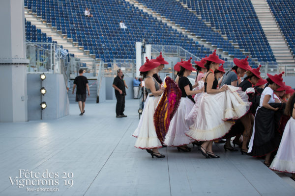 4 juillet répétition dans l'arène - Effeuilleuses, Photographies de la Fête des Vignerons 2019.