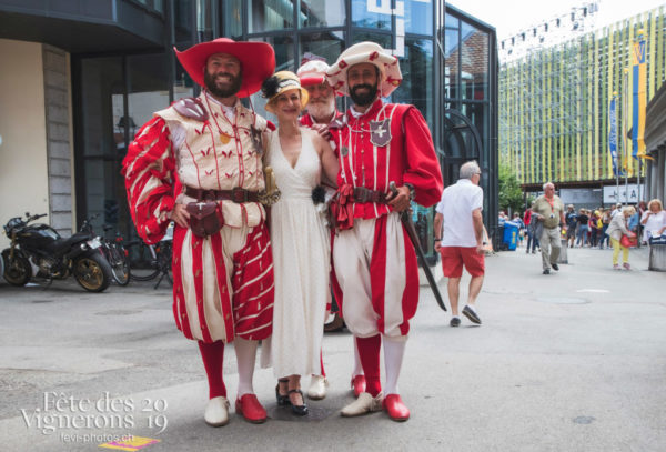 Portrait - Cent suisses, Noce, Photographies de la Fête des Vignerons 2019.