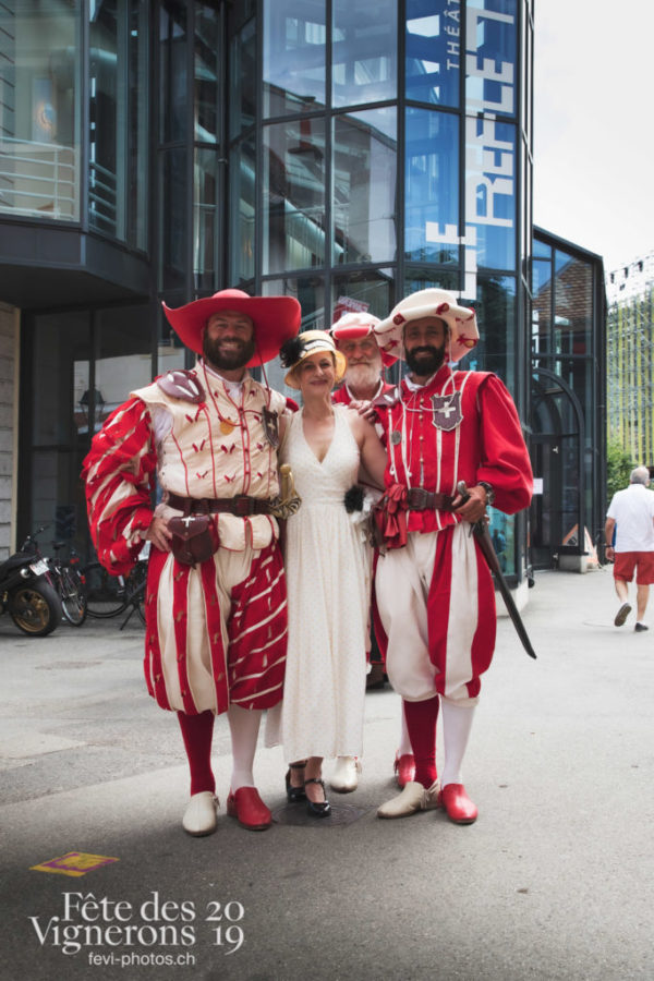 Portrait - Cent suisses, Noce, Photographies de la Fête des Vignerons 2019.