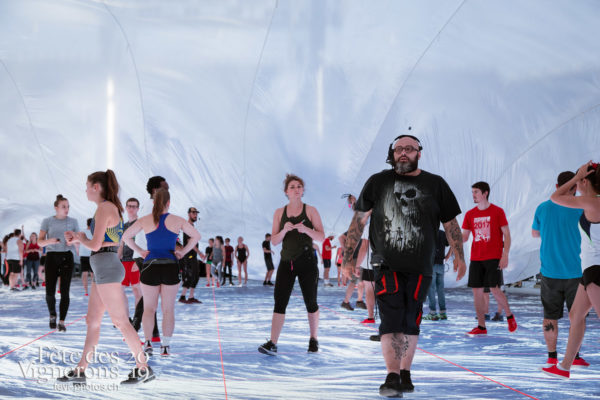 Une répétition du tableau Poésie de l'eau, dans l'arène au mois de juin.