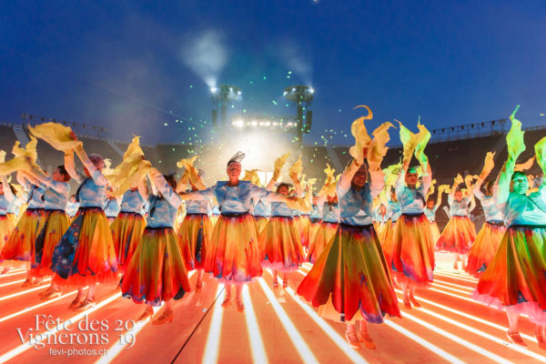 Filage en costumes - Bourgeons, Photographies de la Fête des Vignerons 2019.