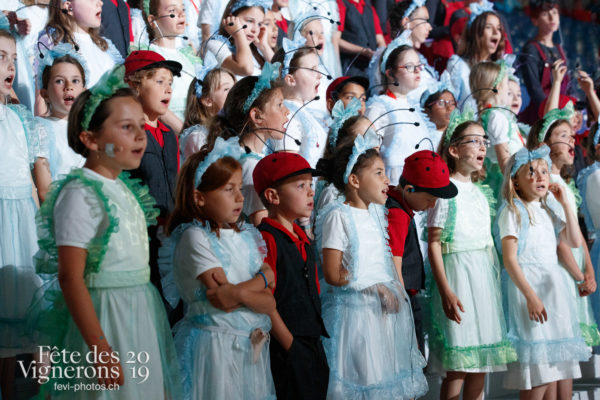 Filage en costumes - Musiciens de la Fête, Voix d'enfants, Photographies de la Fête des Vignerons 2019.