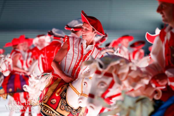 Filage en costumes - Cent pour Cent, Faux chevaux, Filage, Répétitions, Photographies de la Fête des Vignerons 2019.