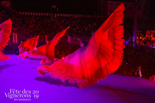 Répétition générale - Flammes, J'arrache, Loïe Fuller, Répétition générale, Spectacle, Sport Flammes, Photographies de la Fête des Vignerons 2019.
