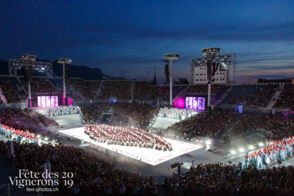 Répétition générale - Arène, Effeuilleuses, Répétition générale, Spectacle, Photographies de la Fête des Vignerons 2019.