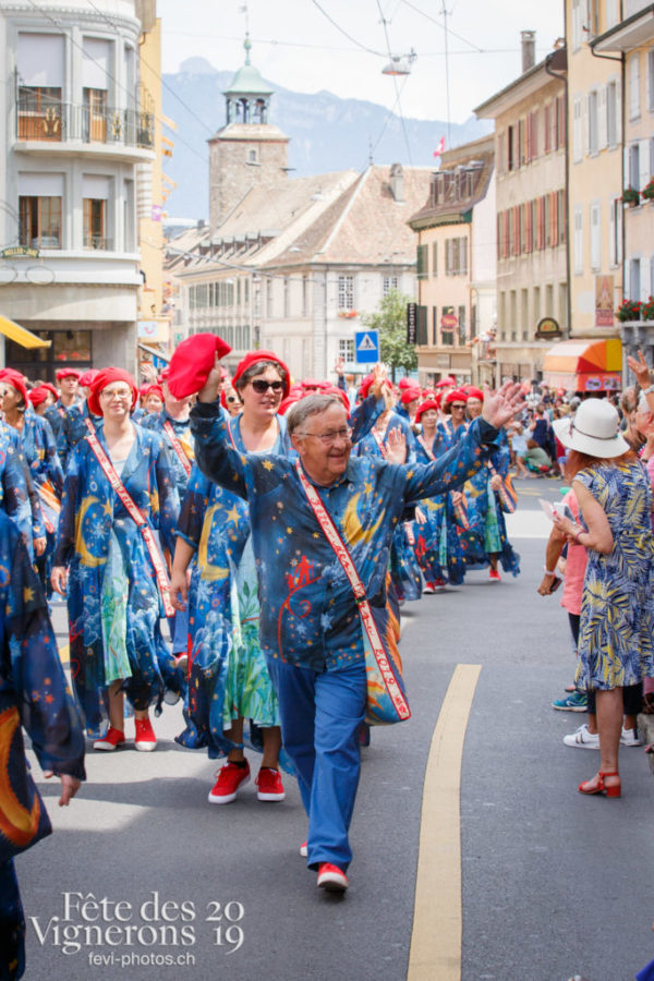 Cortège du Couronnement - Chœurs de la Fête, Cortège, Cortèges Confrérie, Photographies de la Fête des Vignerons 2019.