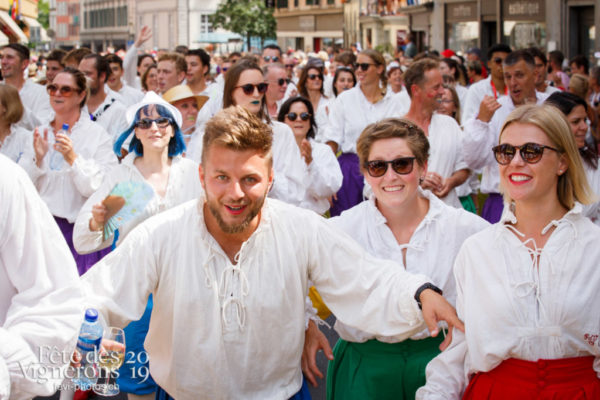 Cortège du Couronnement - Cartes, Cortège, Cortèges Confrérie, Photographies de la Fête des Vignerons 2019.