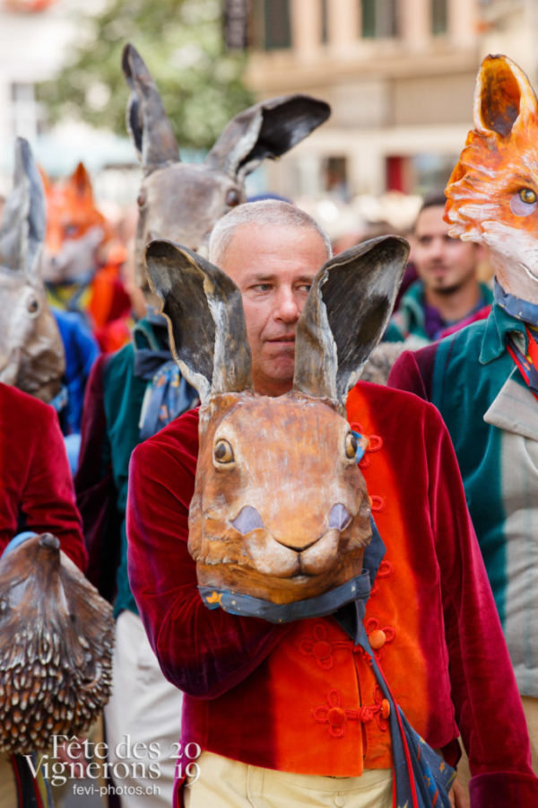 Cortège du Couronnement - Cortège, Cortèges Confrérie, Hommes du premier printemps, Photographies de la Fête des Vignerons 2019.