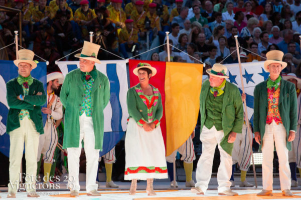 Couronnement - Couronnement, Vignerons couronnés, Vignerons primés, Photographies de la Fête des Vignerons 2019.