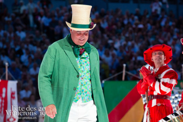 Couronnement - Couronnement, Vignerons couronnés, Vignerons primés, Photographies de la Fête des Vignerons 2019.
