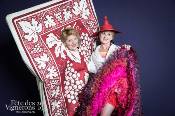 Studio - Cartes, Effeuilleuses, Studio, Photographies de la Fête des Vignerons 2019.