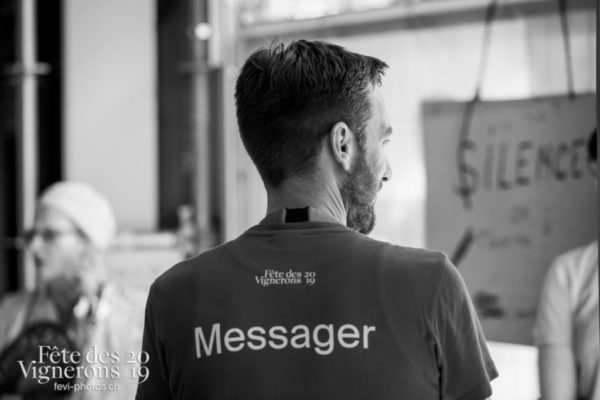 Coulisses - Bénévoles & Messagers, Coulisses, Photographies de la Fête des Vignerons 2019.