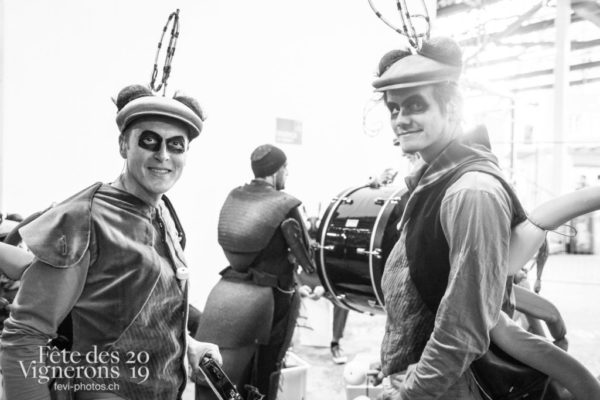 07-16_rue_JulieM-2571 - Choristes-percussionnistes, Fourmis, percu-choristes, Percussionnistes, Sauterelles, Photographies de la Fête des Vignerons 2019.