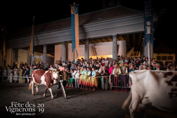 07-16_rue_JulieM-3133 - Armaillis, Bourgeons, Saint-Martin, Vaches, Photographies de la Fête des Vignerons 2019.