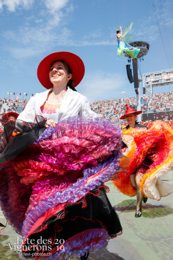 Spectacle, le final - Effeuilleuses, Final, Spectacle, Photographies de la Fête des Vignerons 2019.