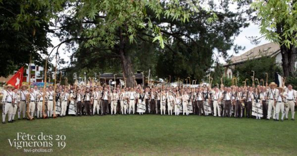 Photo de groupe des armaillis - Armaillis, groupe, Photographies de la Fête des Vignerons 2019.