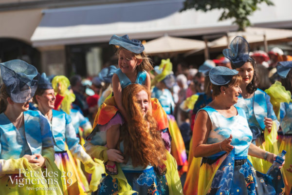 Cortège de la Confrérie - Bourgeons, Cortège, Cortèges Confrérie, Ville en Fête, Photographies de la Fête des Vignerons 2019.