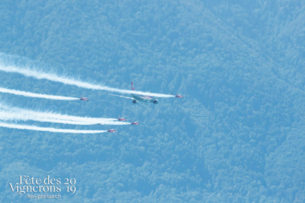 Patrouille et Avion SWISS