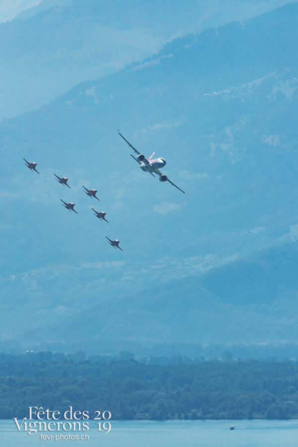 Patrouille et Avion SWISS