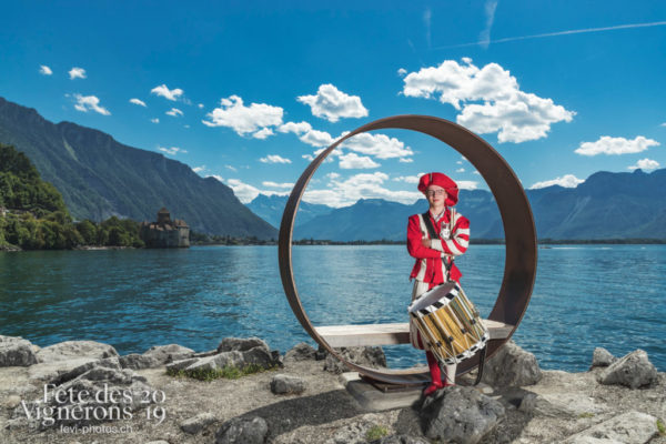 Cent Suisses Chillon