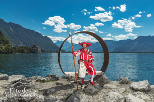 Cent Suisses Chillon