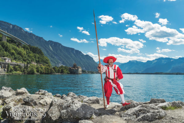Cent Suisses Chillon