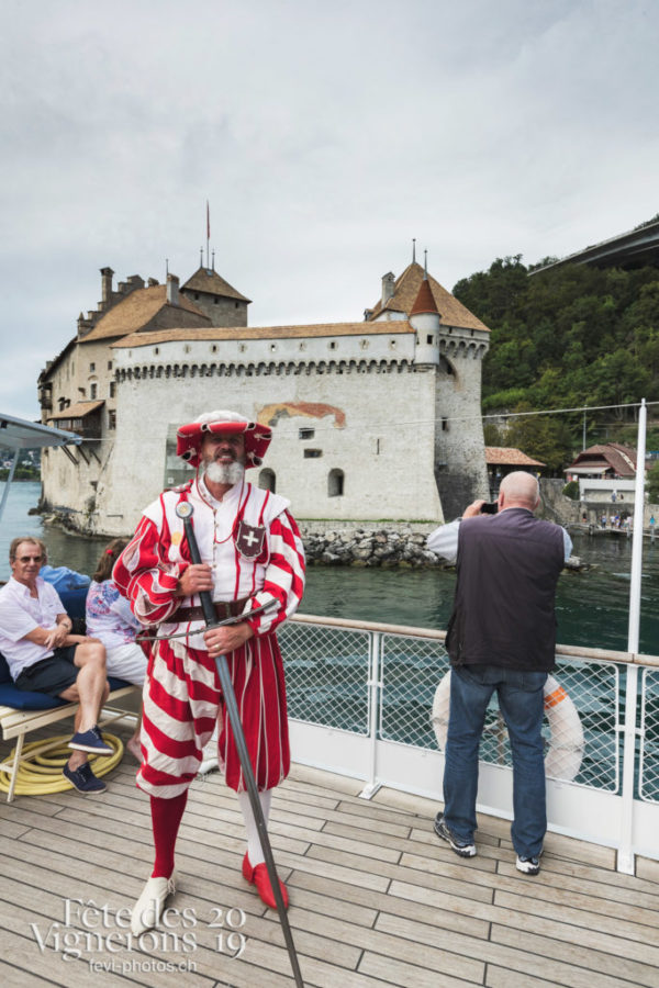 Cent Suisses Chillon