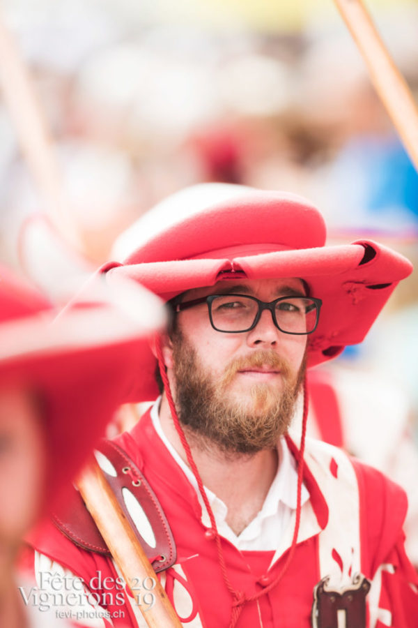 Cortège - Cent suisses, Cortège, Cortèges Confrérie, Photographies de la Fête des Vignerons 2019.