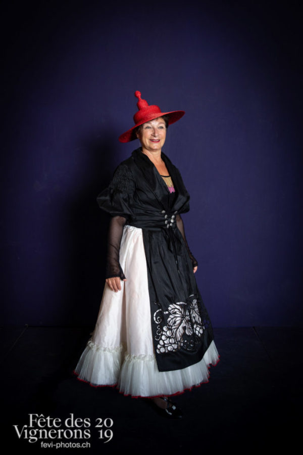 studio_juillet_aout_©JulieMasson-6311 - Effeuilleuses, Studio, Photographies de la Fête des Vignerons 2019.