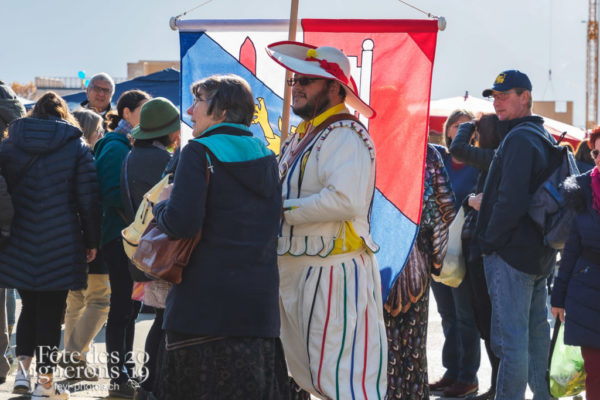 Saint-Martin - Porteurs drapeaux, Saint-Martin, Photographies de la Fête des Vignerons 2019.