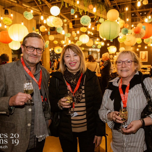 Soirée des commissaires, remise de médailles aux commissaires de la Fête.
